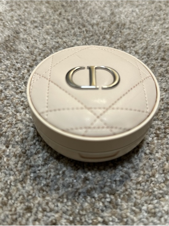 Dior Other - Dior Round Quilted Compact Case in Blush with Silver CD Logo